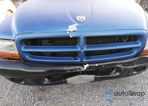 2000 Dodge Dakota Slt/Sport from USA, damaged, VIN 1B7GL22X0YS592415